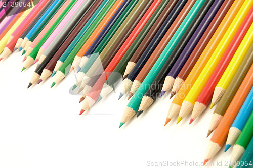 Image of set of multicolored pencils