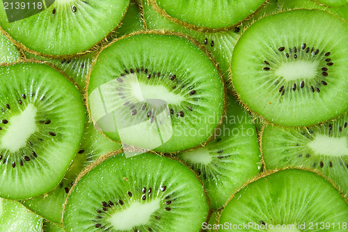 Image of kiwi slices