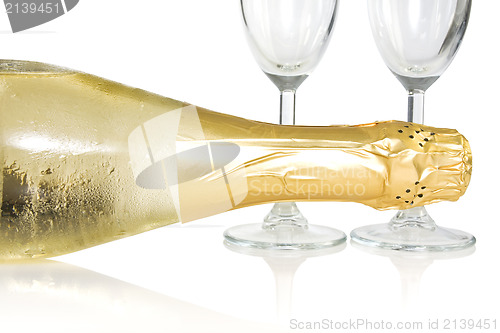 Image of bottle and glasses of champagne