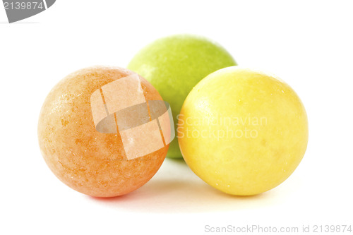 Image of three color chewing gum balls