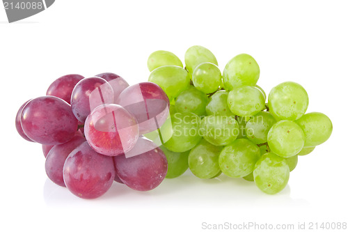 Image of green and red grapes 