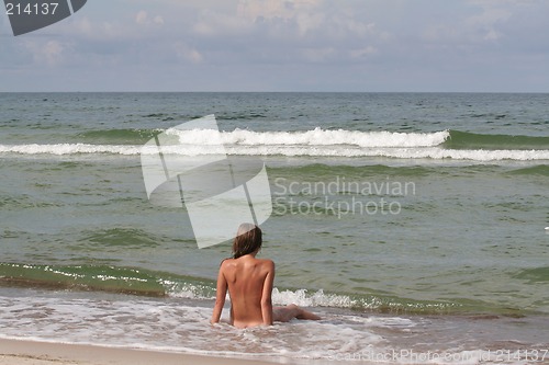 Image of Woman and the sea