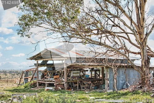 Image of old farm shed falling apart