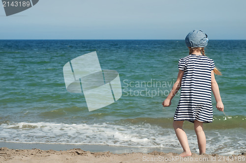 Image of Girl and the sea