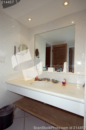 Image of resort luxury bathroom