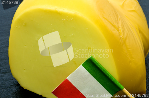Image of Italian scarmoza cheese 