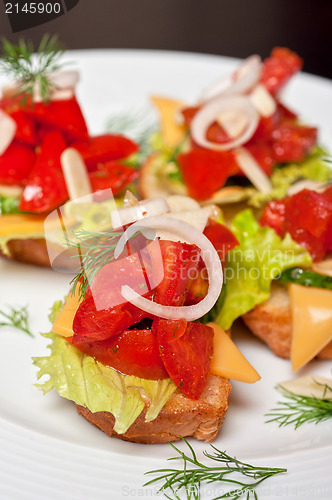 Image of Toast with vegetables