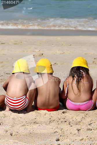 Image of Kids and sea