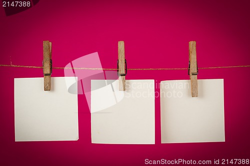 Image of Memory note papers hanging on cord