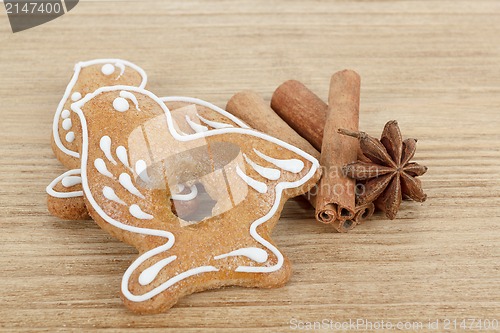 Image of Gingerbread cookies birds with star anise and cinnamon