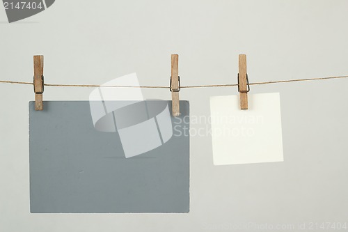 Image of Memory note papers hanging on cord