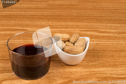 Image of Wine and peanuts