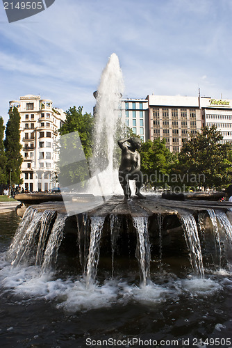 Image of Fountain in Plaza d'Espana - Madrid