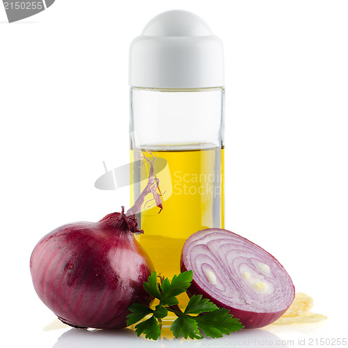 Image of Red onions and olive oil