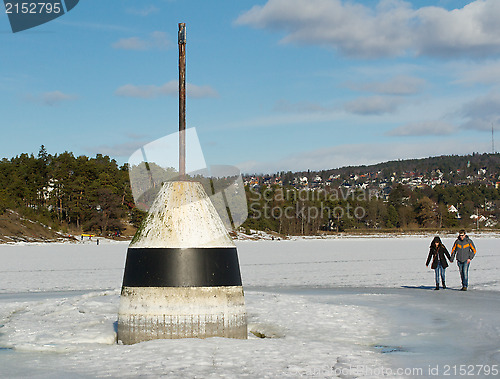 Image of Seamark and ice on the fjord