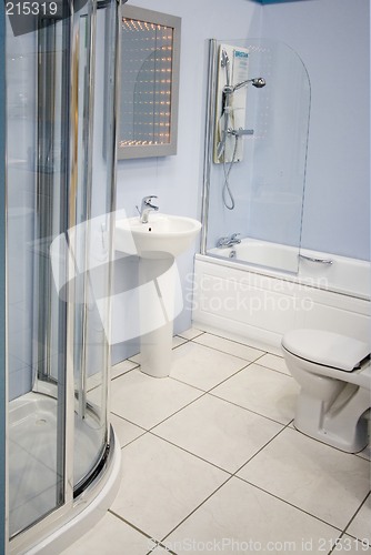 Image of Spacious Bathroom