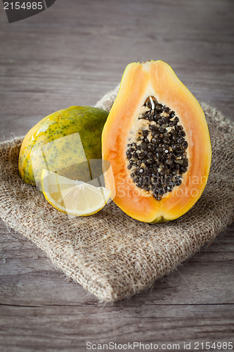 Image of Papaya fruit