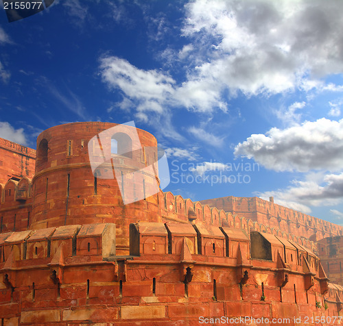 Image of red fort wall in agra