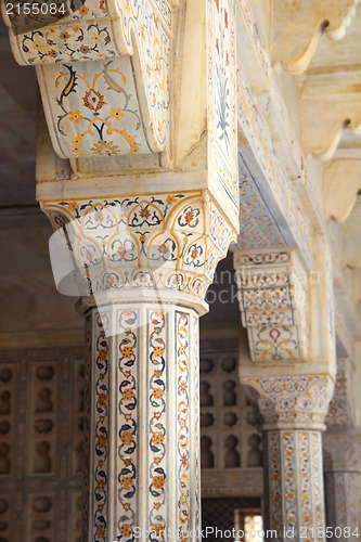 Image of marble columns in red Agra Fort