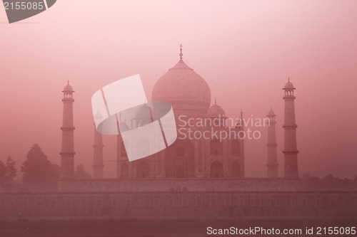 Image of Taj Mahal at sunrise in fog