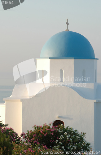 Image of church dome with flowers