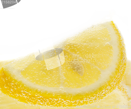 Image of Lemon with bubbles
