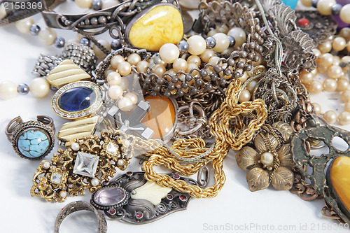 Image of Collection of assorted gemstone jewellery