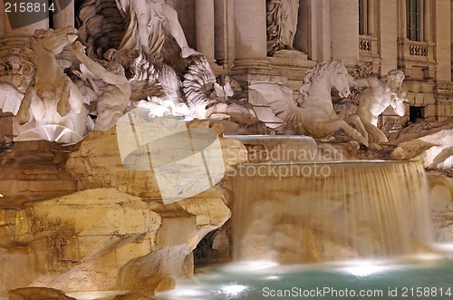 Image of Trevi fountain details