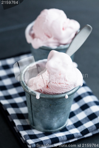 Image of Strawberry ice cream