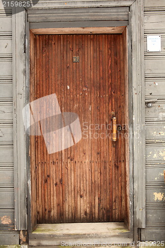 Image of door 