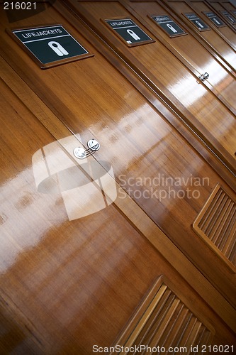 Image of lifejacket lockers