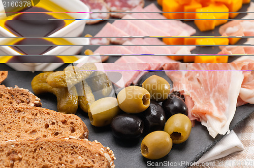 Image of assorted cold cut platter