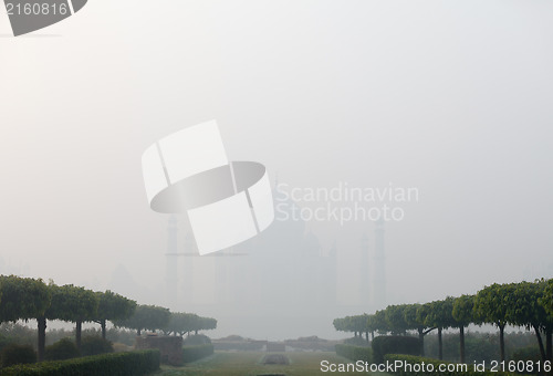 Image of India, Agra, Taj Mahal in thick fog