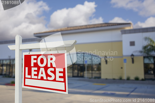 Image of Vacant Retail Building with For Lease Real Estate Sign
