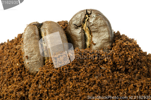 Image of Coffee beans and ground coffee