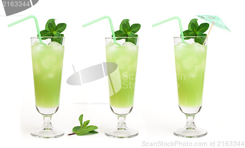 Image of Green cocktail with cubes ice