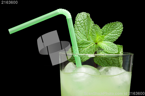 Image of Green cocktail with cubes ice
