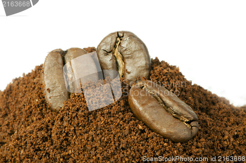 Image of Coffee beans and ground coffee