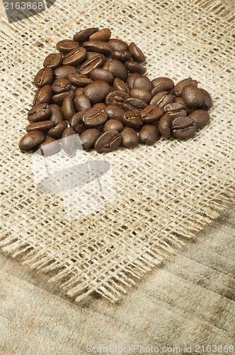 Image of Heart made ??of coffee beans