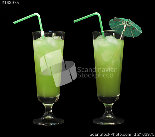 Image of Green cocktail with cubes ice