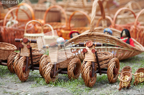 Image of Ukrainian ethnic hand-made articles