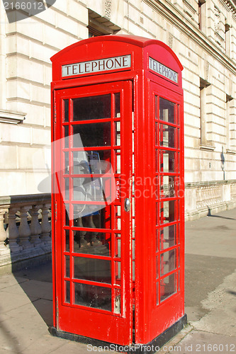 Image of London telephone box