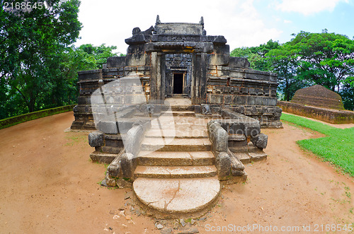 Image of general form of Nalanda Gedige