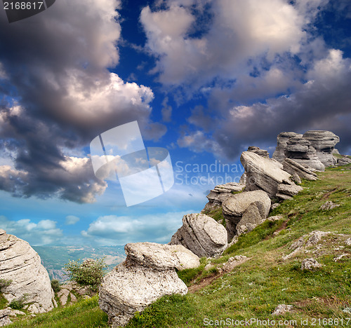 Image of mountain landscape 