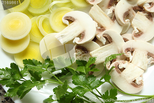 Image of Mushrooms, leek and parsley