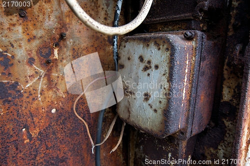 Image of Rusty box