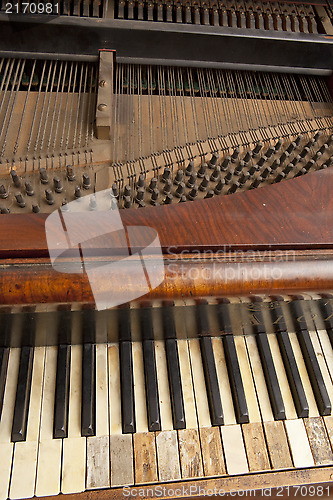 Image of Old piano