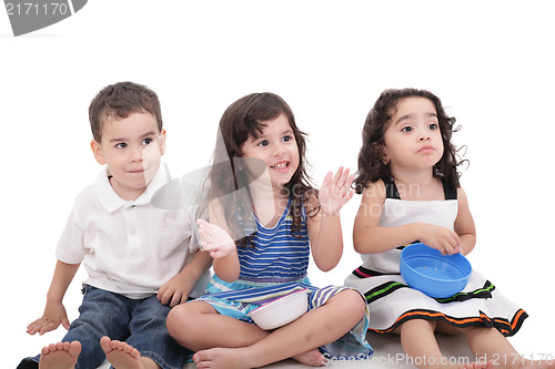 Image of Childrens looking up surprised