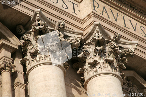 Image of Corinthian columns