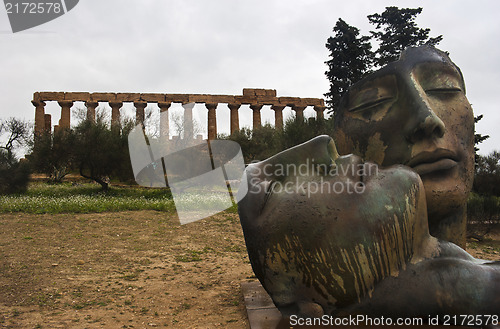 Image of Greek temple of Agrigento